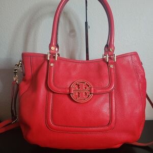 Tory Burch Amanda Hobo Bag